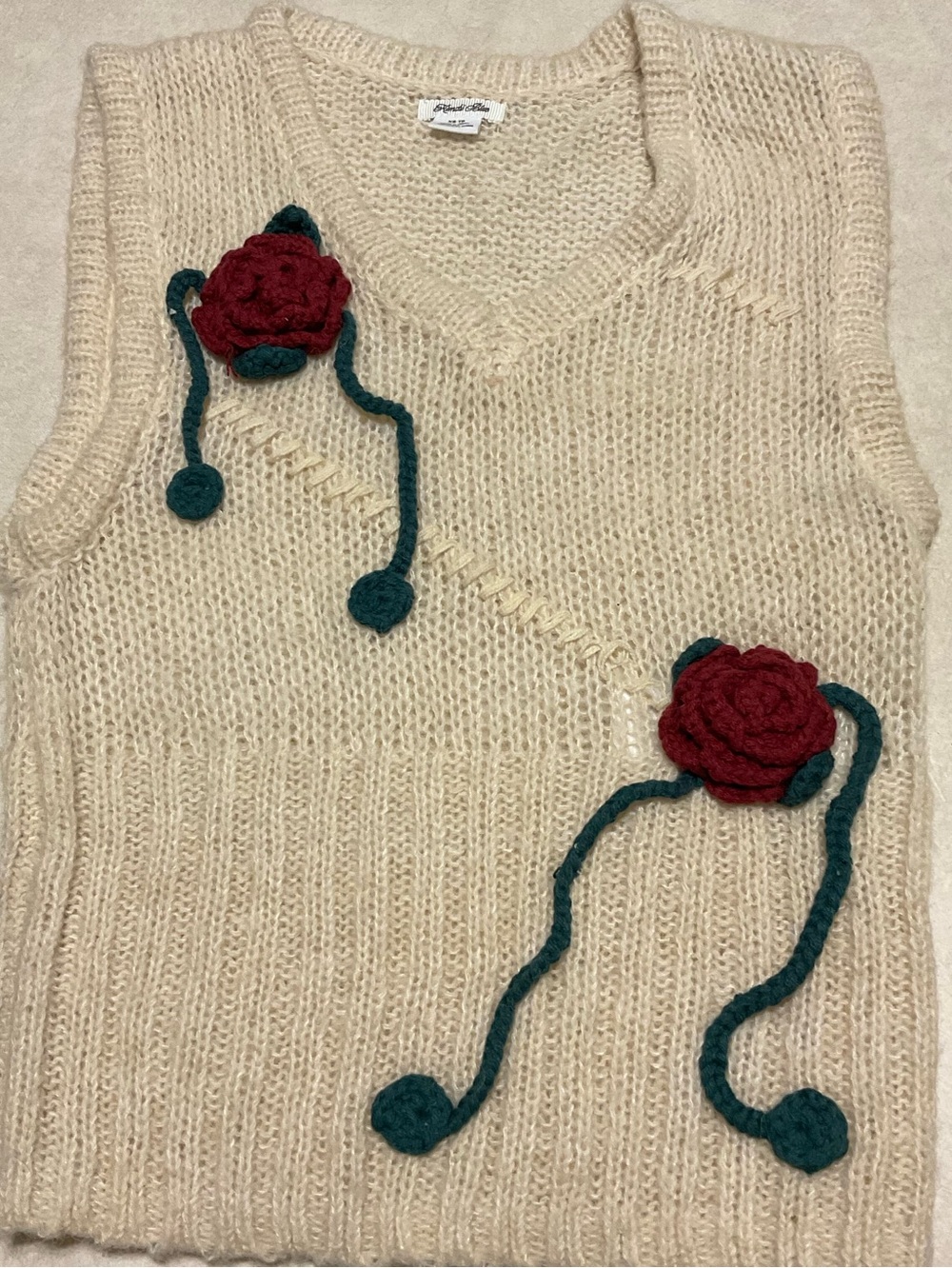 Kimchi Blue Hand Knit Cream V-Neck Sweater Vest with Red Rose Appliqués, size XS